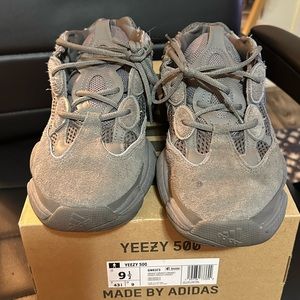 Yeezy 500